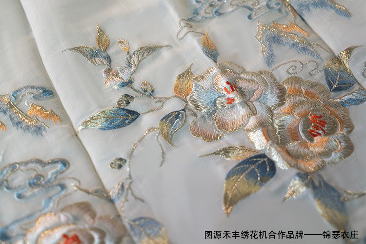 錦瑟衣莊 刺繡細(xì)節(jié).jpg